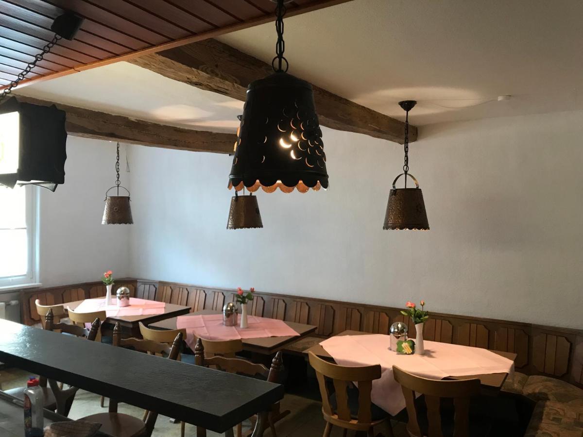 Landgasthof Zum Dorfkrug Schoneberg  Buitenkant foto