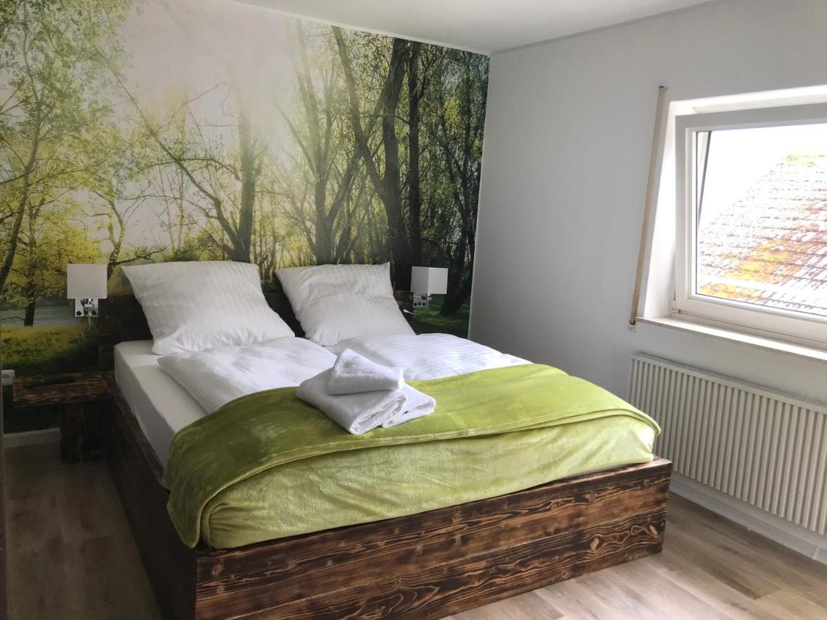 Landgasthof Zum Dorfkrug Schoneberg  Buitenkant foto